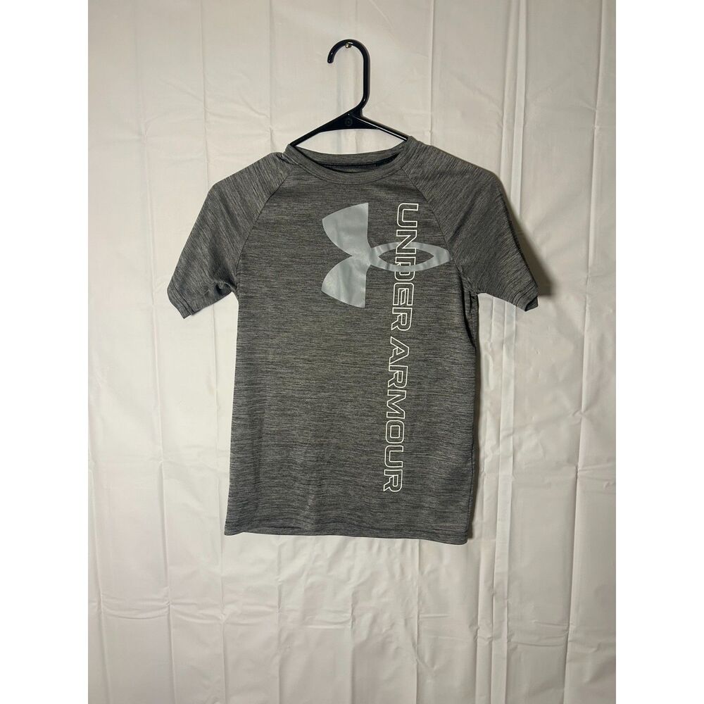 Under Armour Boys Youth Large YLG Gray Graphic Athletic T Shirt Short Sleeve